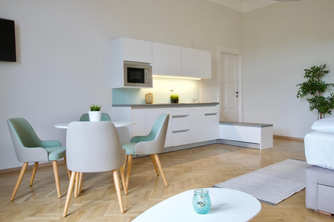 Europest Luxury Suites Budapest Luaran gambar
