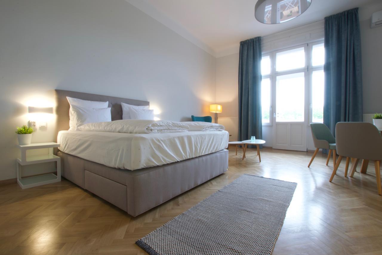 Europest Luxury Suites Budapest Luaran gambar