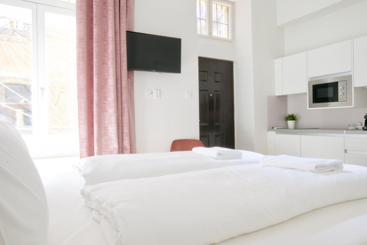 Europest Luxury Suites Budapest Luaran gambar